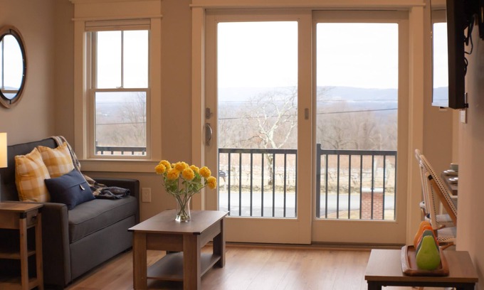 Blue Ridge Apartamento | CloudView Cottage - Carriage House Apartment
