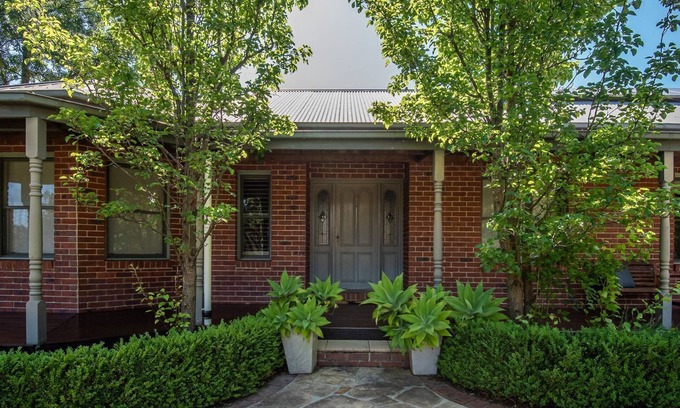 Somerville Casa | Clover Estate with Tennis Court