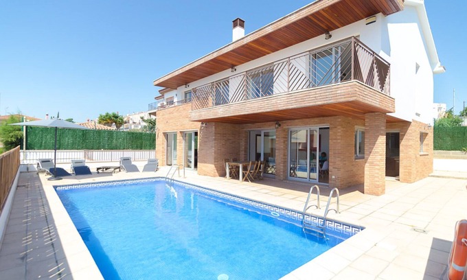 Blanes Villa | Club Villamar - Preciosa casa con piscina privada situada a poca distancia de la playa