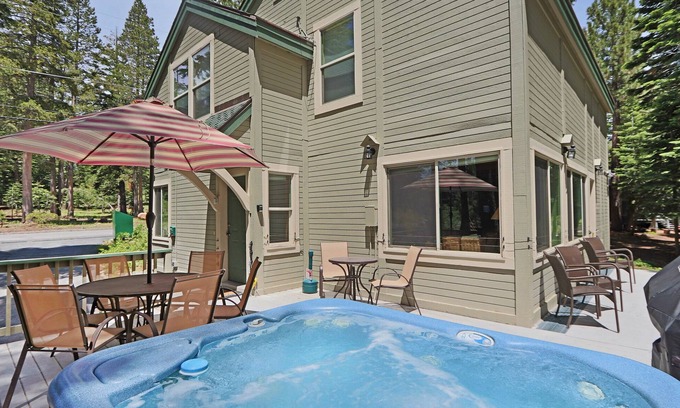 Tahoe City Casa | Clubhouse - 4 bedroom, 3 bath - hot tub, quiet location