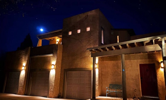 West Colorado Springs Casa | CO02COSKW · Grand Hacienda✦ Best Home in Old Colorado Springs❣