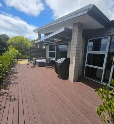 Papamoa Beach Casa | Coastal Beach Haven