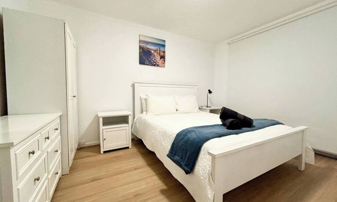 Scarborough Apartamento | Coastal Beach Retreat Scarborough Pool & Slide!