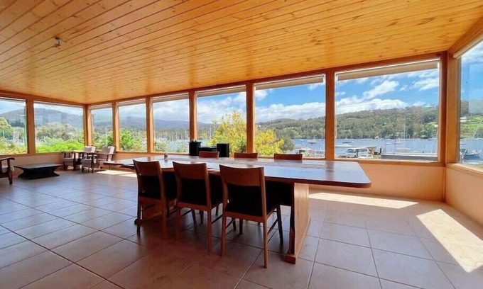 Kettering Casa | Coastal Cabin next to Bruny Island Ferry