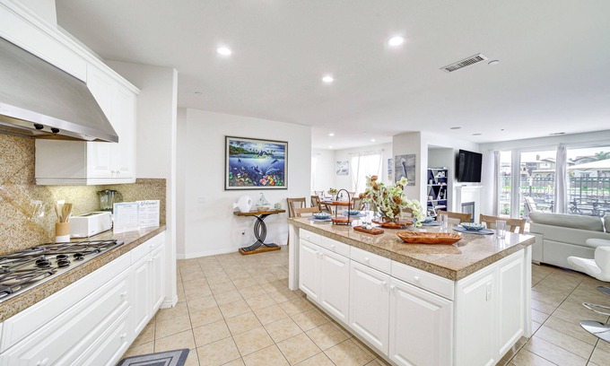 Channel Islands Casa | Coastal, Canal-Front Oxnard Home ~ 1 Mi to Beach!