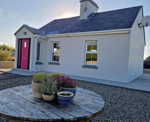 Doolin Casa | Coastal Charm Cottage