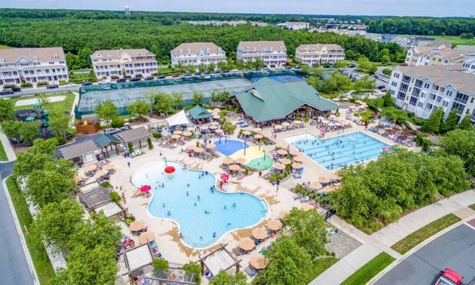 Sun Ridge Casa | Coastal Charm at Bayside, Golf Cart Access, Pools