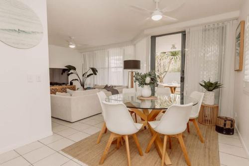 Marcoola Apartamento | Coastal Charm - Pet & family friendly
