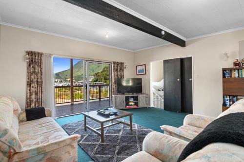 Picton Casa | Coastal Charm - Picton Holiday Home