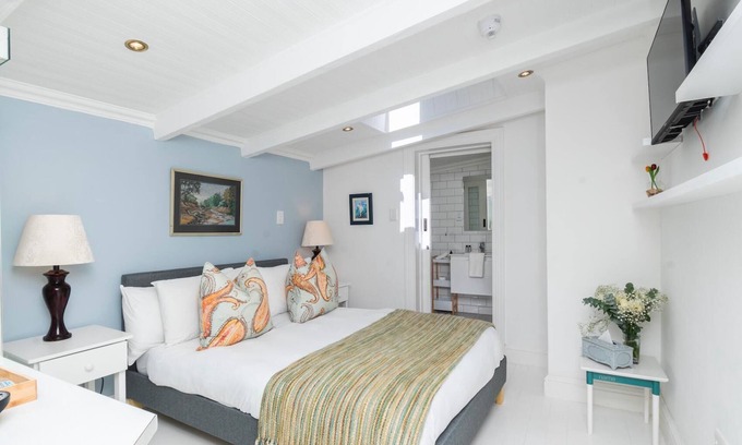 Simon's Town Apartamento | Coastal Charming Attic Escape Simon's Town