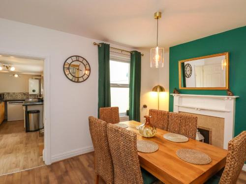 Loftus Casa | Coastal Cottage