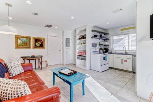 Ocean Cay Casa | Coastal Cottage 214 - Large Ocean View Deck - Gas Grill