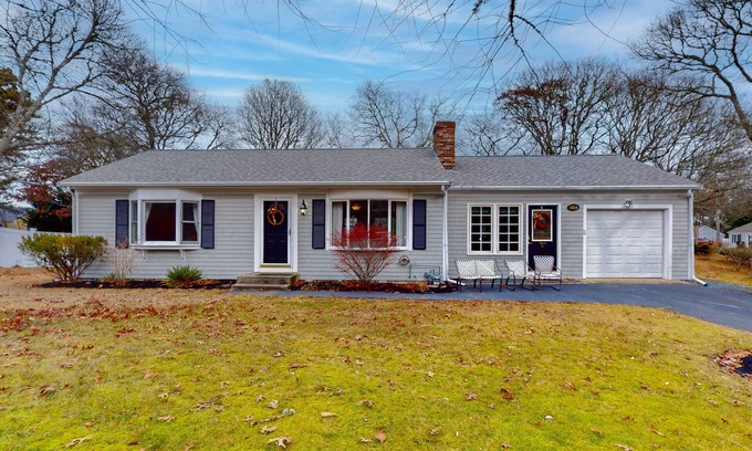 Bass River Casa | Coastal cottage: great location, dog friendly, firepit & bikes