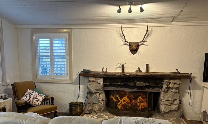 Tarwin Lower Cabaña | Coastal Country Cottage - Peace, serenity and close to the Prom.