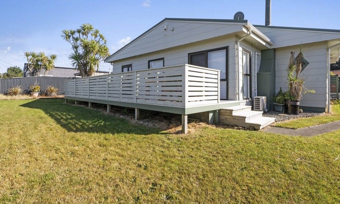 Foxton Beach Casa | Coastal Gem - Foxton Beach Holiday Home