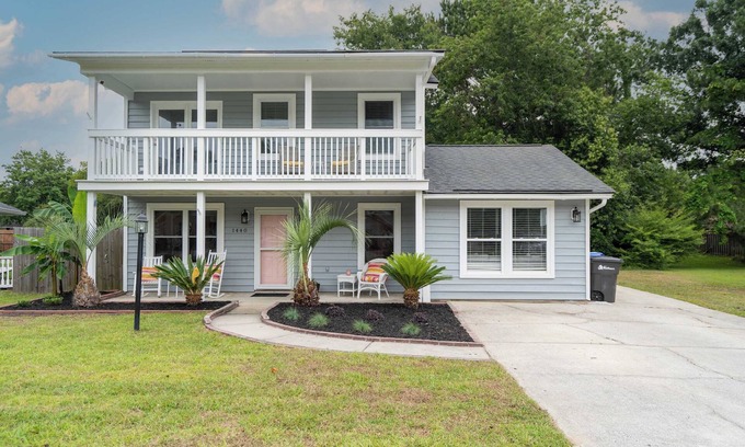 Mount Pleasant Casa | Coastal Haven, 5 mins to Beach, 15 mins to dtwn