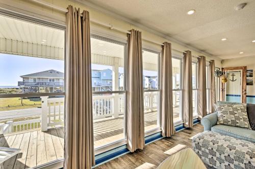 Holden Beach Casa | Coastal Home Walk to Holden Beach!