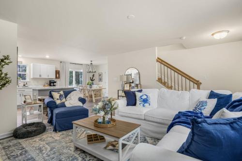 Captain's Cove Casa | Coastal Living - Brand new home with Community Pool & Pet Friendly!