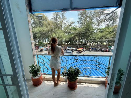 Ban Phe Apartamento | Coastal Nomad Ocean View Stay - 1 or 2 Rooms