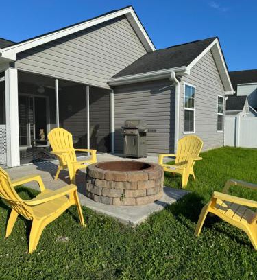 Socastee Casa | Coastal Oasis: Pool & Beach!