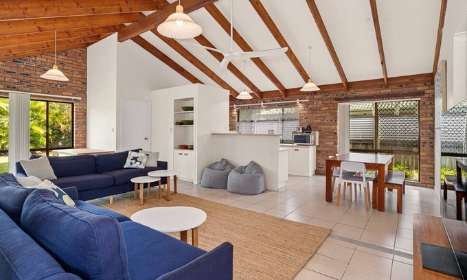 Pottsville Casa | Coastal Paws Pet friendly, family beach house in Pottsville