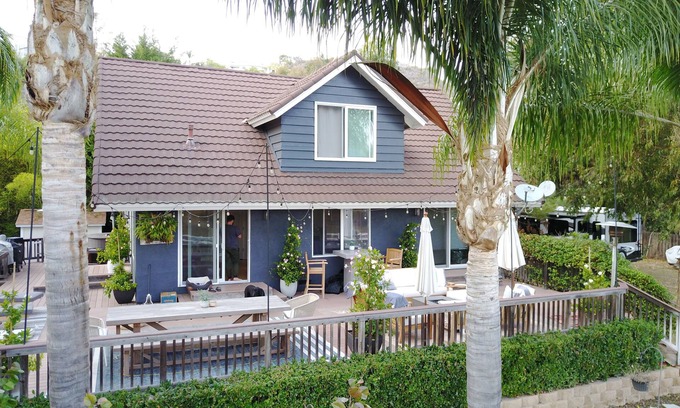 Covenant Casa | Coastal Ranch Home: 1.5 Private Acres just Mins to Beach