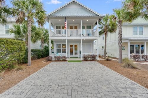 West Panama City Beach Casa | Coastal Sands - 219 Sands Street