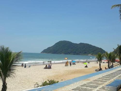 Tombo Apartamento | Cobertura com área externa com vista para o mar na melhor praia do Guarujá tombo