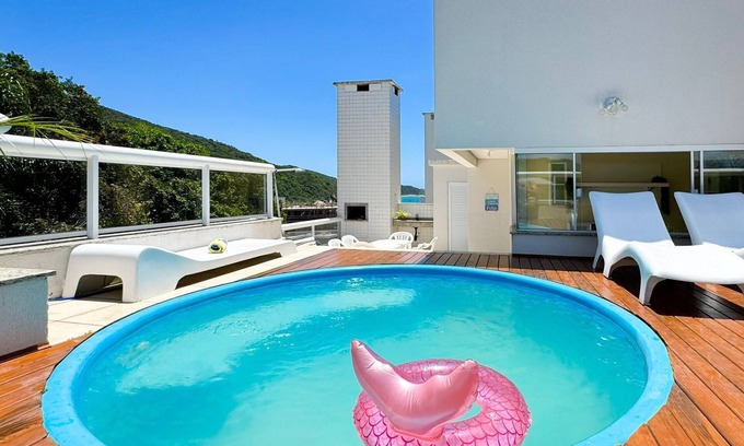 Bombas Apartamento | Cobertura com Piscina na praia de Bombas - BOM003