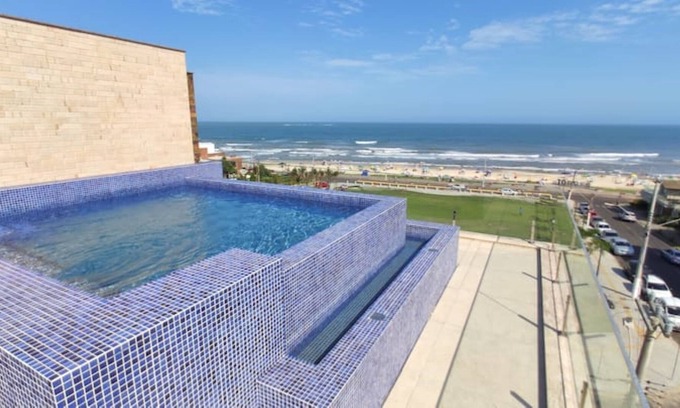 Torres Apartamento | Cobertura dos Sonhos a Beira Mar com Piscina