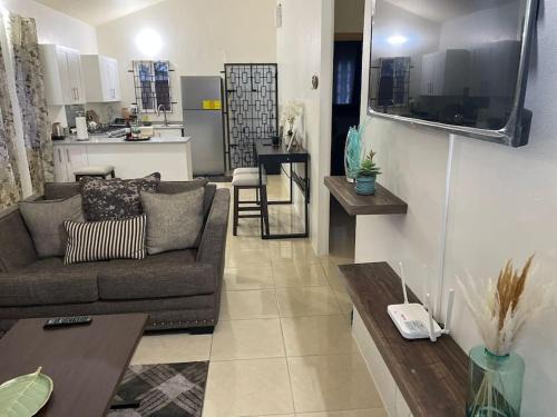 Spanish Town Apartamento | Coconieta's Place by the Phoenix