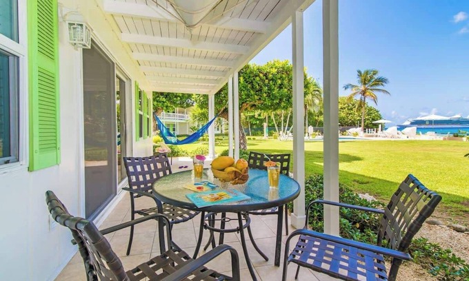 Seven Mile Beach Condominio | Cocoplum # 3 - Gran snorkeling con las mejores vistas - por CaymanVacation