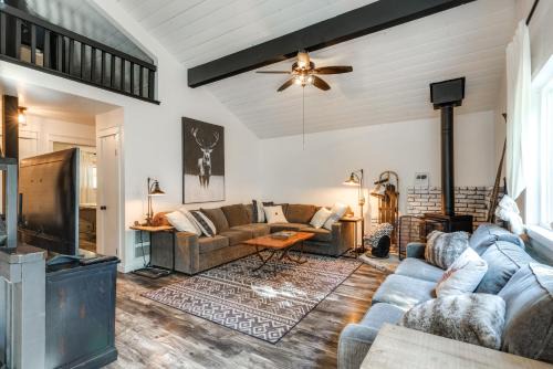 Cold Springs Casa | Cold Springs Escape AandC, Hot Tub, Generator, WiFi