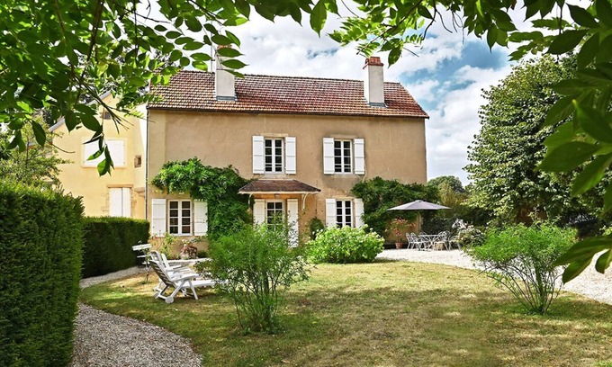 Commarin Casa | Colette's house (sleeps 8)