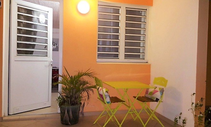 Fort-de-France Apartamento | COLIBRI PAGA en las alturas de fort de france totalmente equipado
