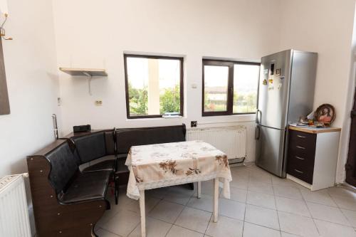 Voinesti Casa | Colina Mărului