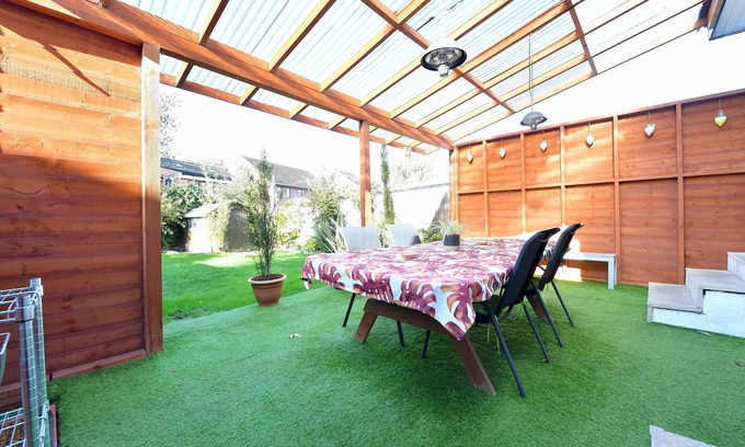 Hendon Apartamento | Colindale Retreat, 3 Bedroom, Sleeps up to 6,