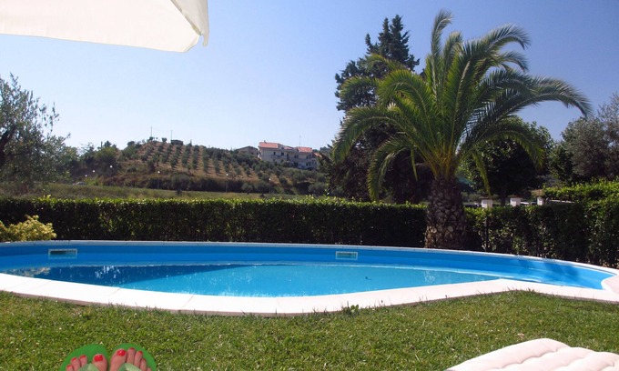 Scerne Apartamento | Aparmento de jardín 'Collemare' con piscina para 7 personas - ¡2 pisos!
