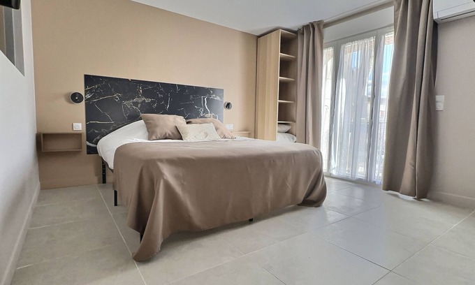 Moyen-Vernet Apartamento | Collioure Cinéma-Apartamento-Familiar-Baño en la habitacion-Vista al Jardín