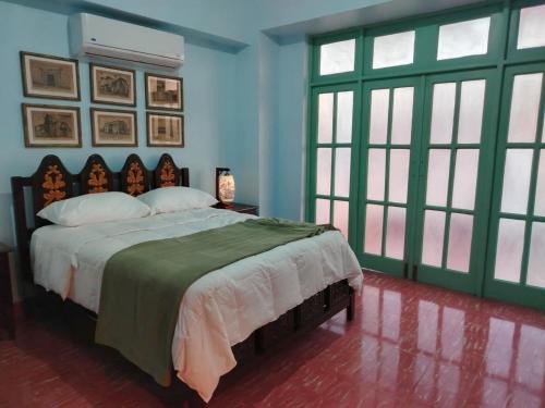 Zona Colonial Apartamento | Colonial City 3 br 3 bath apartment, huge Balcony and great view