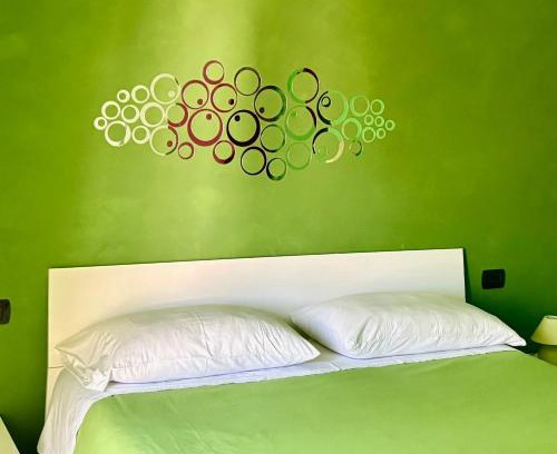 Cassano Magnago Cama Y Desayuno | Color House Malpensa B&B