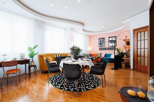 Stari Grad Apartamento | Colored Happiness Old Town Renovated