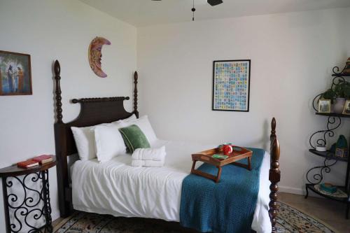 Golden Hill Apartamento | Colorful Casita Frida 1BD Retreat by Balboa Park