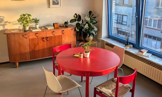 Heilig Kerst Apartamento | Colorful Flat @ trendy old docks. Perfect for couples. Expandable to 3 bedrooms