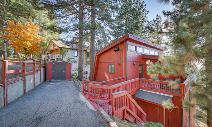 Running Springs Cabina | Colorful Running Springs Cabin w/ Incredible Views