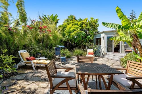 East Mesa Casa | Colors of the Coast