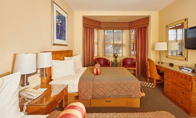 Gayborhood Hotel | Combo Room at Alexander Inn, Pets are Welcome!