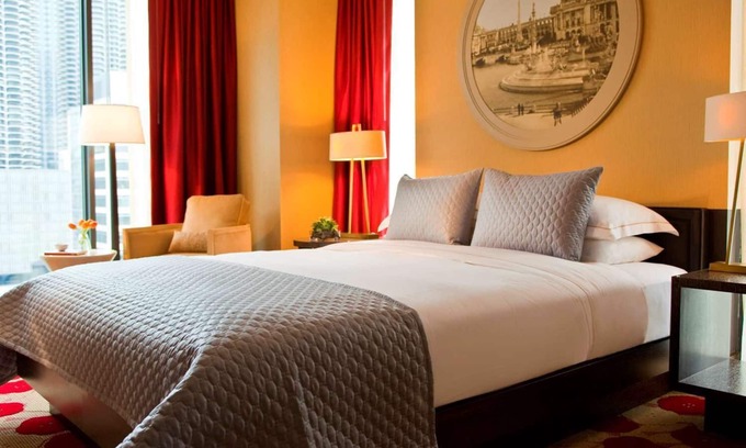 Downtown Chicago Hotel | Come Create Memories w/ Fun-filled Adventures at this Paradise! Pet-friendly!