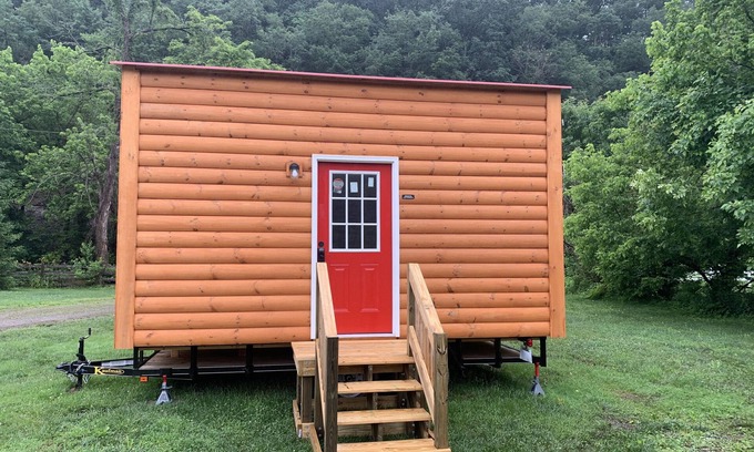 New River Cabina | Come Enjoy a Cozy Getaway Cabin on The River