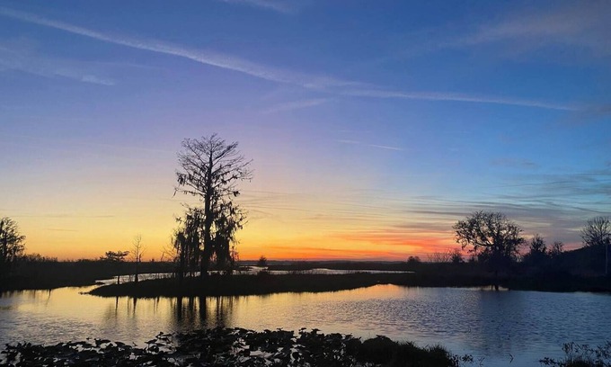 Hawthorne Casa | Come enjoy this cozy Jeep-themed get away in Cross Creek, FL.